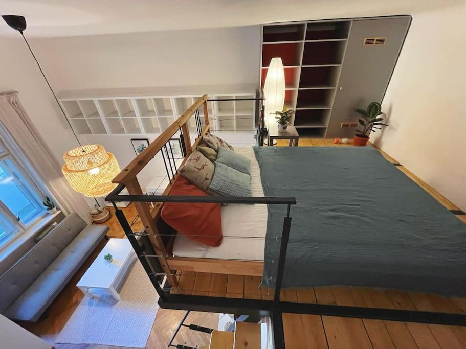 Stefanka Apartment Old Town Братислава Екстериор снимка