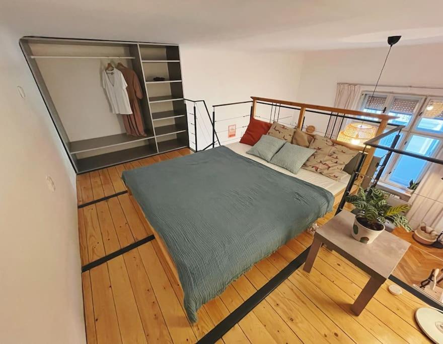 Stefanka Apartment Old Town Братислава Екстериор снимка